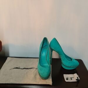 Brian Atwood 'Fontanne' Pumps